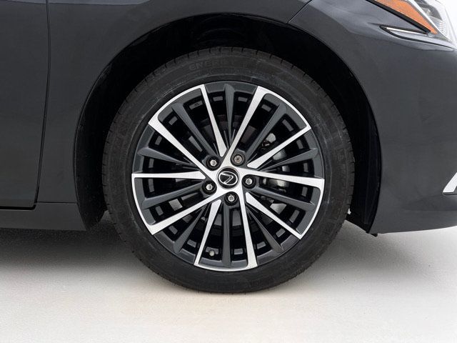 Used 2025 Lexus ES 350 w/ Premium Package FWD image 31
