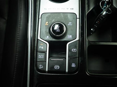 Used 2022 Kia Sorento SX w/ Panoramic Sunroof Package image 23