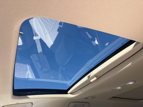 Used 2024 Buick Enclave Avenir w/ Trailering Package, 5000 lbs. image 34