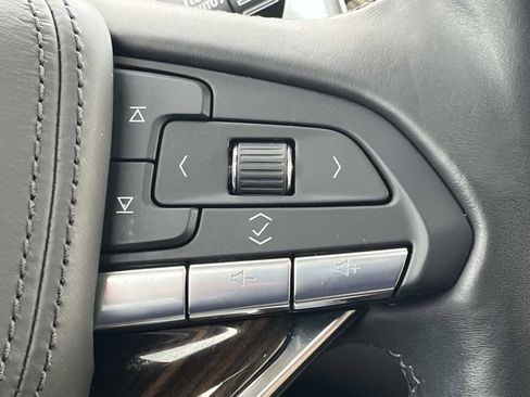 Used 2022 Cadillac XT6 Sport w/ Platinum Package image 27