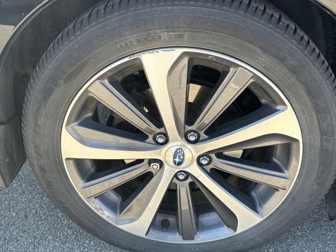 Used 2017 Subaru Legacy 2.5i Limited image 14
