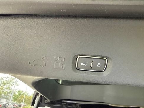 Used 2025 Ford Expedition Platinum w/ Driver's Package AWD/4WD image 55