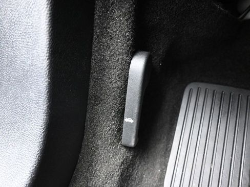 Used 2019 Lincoln MKZ Reserve image 26