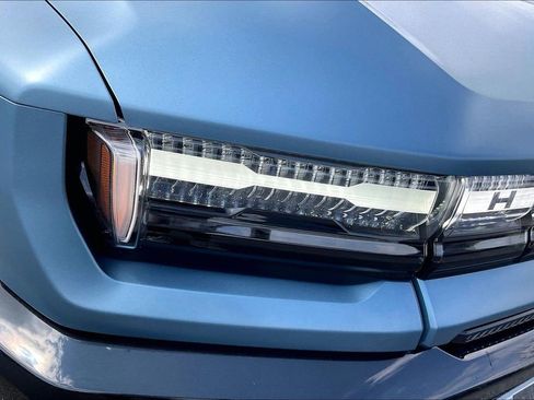 Used 2024 GMC Hummer EV 3X w/ Omega Edition image 31