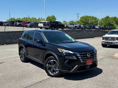 Certified 2024 Nissan Rogue SV AWD/4WD image 2