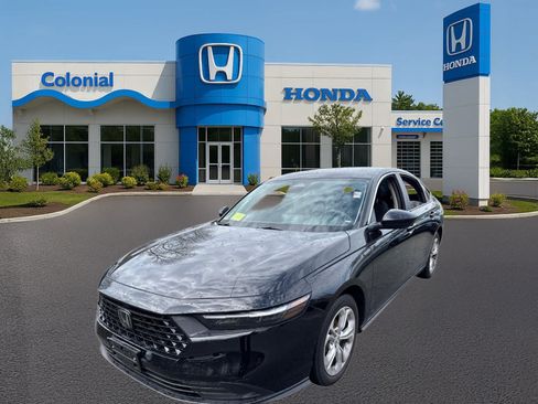 Used 2025 Honda Accord LX image 2