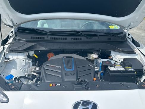 Certified 2023 Hyundai Kona SE FWD image 23