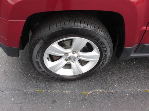 Used 2014 Jeep Patriot Latitude FWD image 35