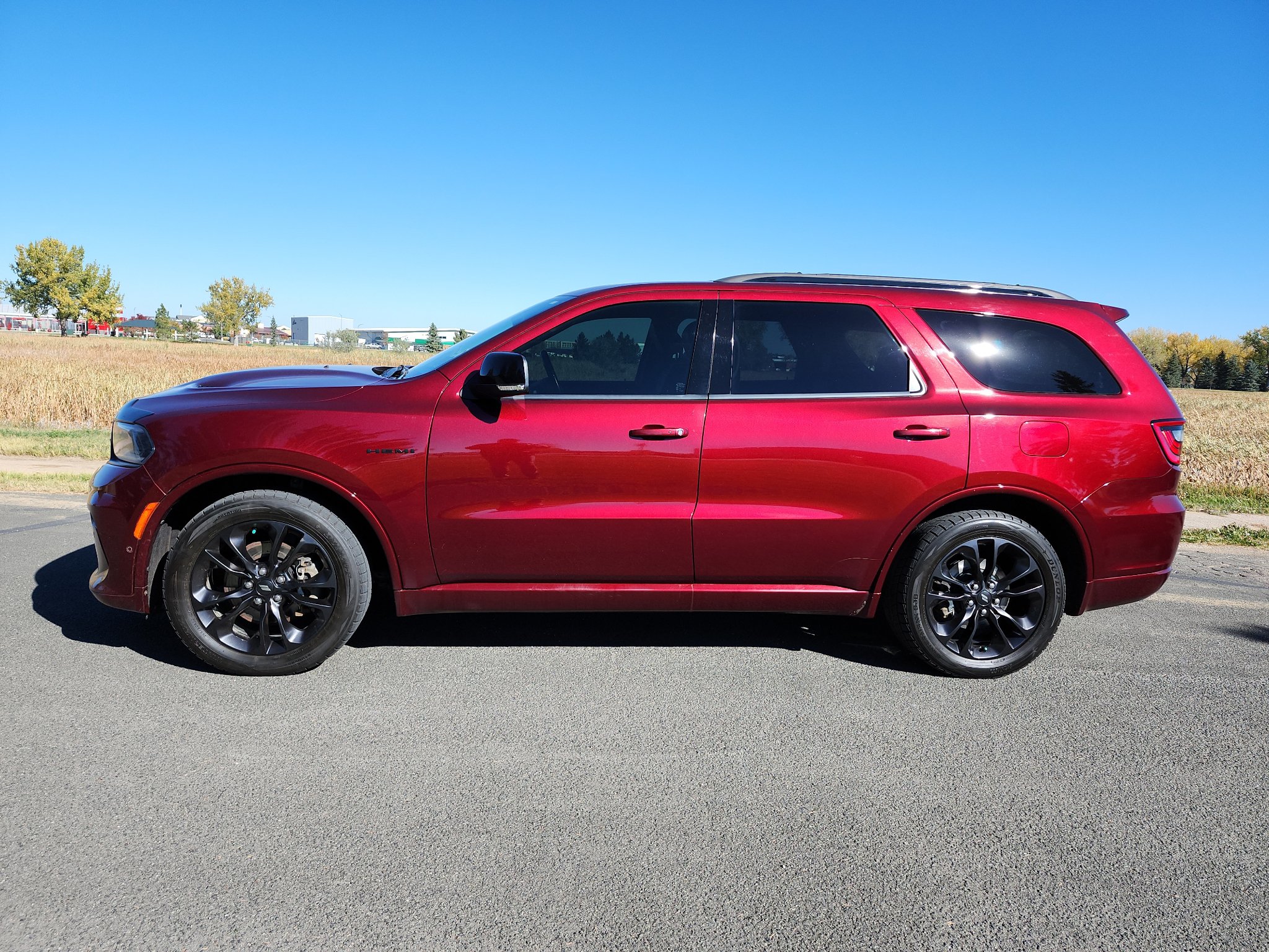Used 2021 Dodge Durango R/T w/ Trailer Tow Group IV AWD/4WD image 2