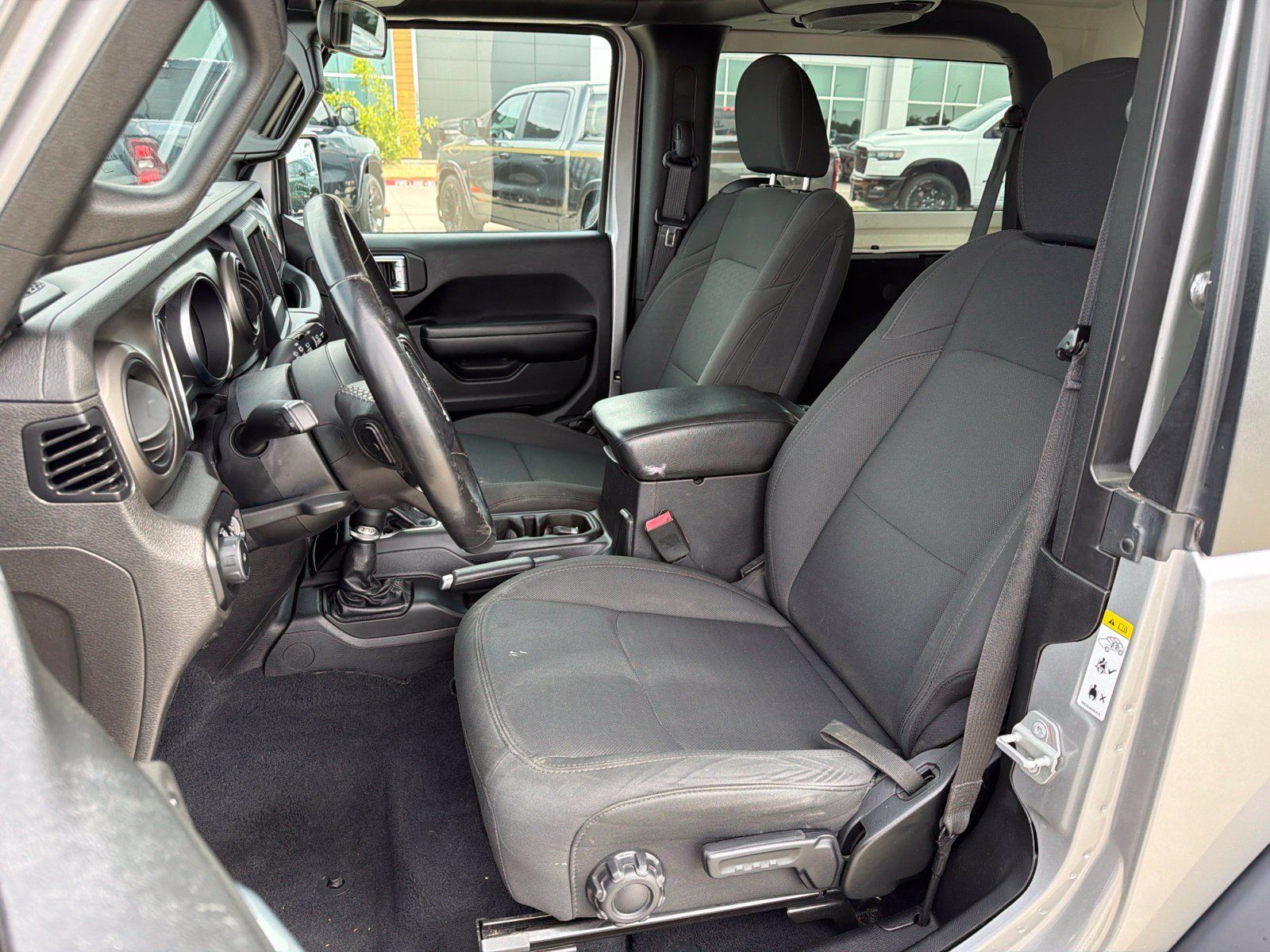 Used 2020 Jeep Wrangler Sport AWD/4WD image 14