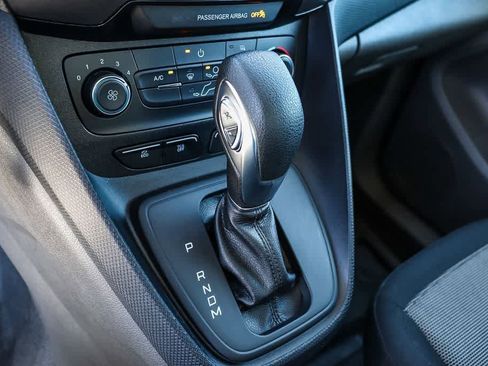 Used 2023 Ford Transit Connect XL FWD image 22