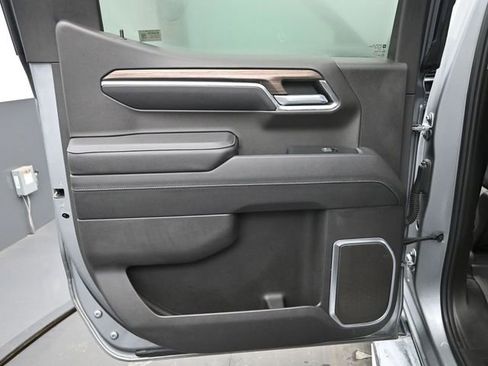 Used 2023 Chevrolet Silverado 1500 LT w/ Convenience Package II image 14