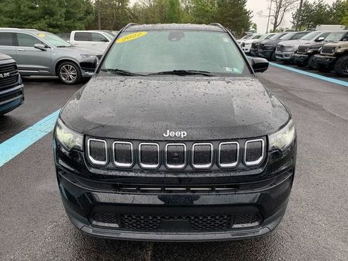 Used 2022 Jeep Compass Latitude AWD/4WD image 9