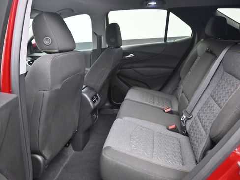 Used 2024 Chevrolet Equinox LT FWD image 14