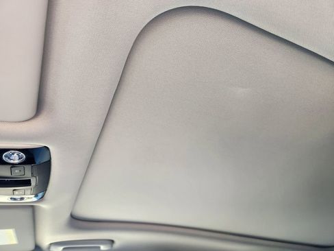 New 2026 Kia Sportage EX w/ EX Panorama Roof Package image 18