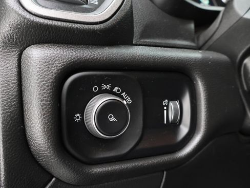 Used 2024 RAM 3500 Tradesman w/ Chrome Appearance Group image 41