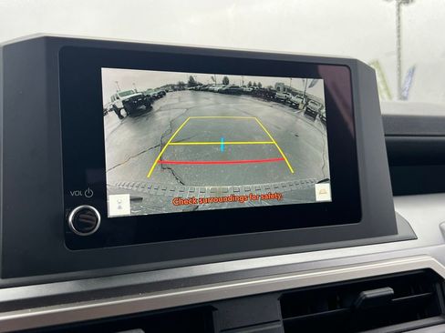 Used 2025 Toyota 4Runner TRD Off-Road AWD/4WD image 36