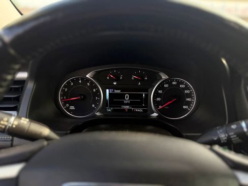 Used 2018 GMC Acadia SLT FWD image 34