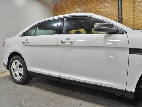 Used 2015 Ford Taurus Police Interceptor FWD image 8