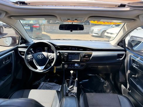 Used 2015 Toyota Corolla S FWD image 34