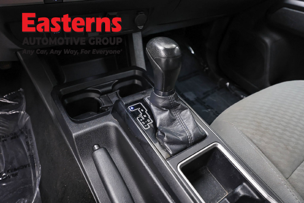 Used 2021 Toyota Tacoma SR RWD image 13