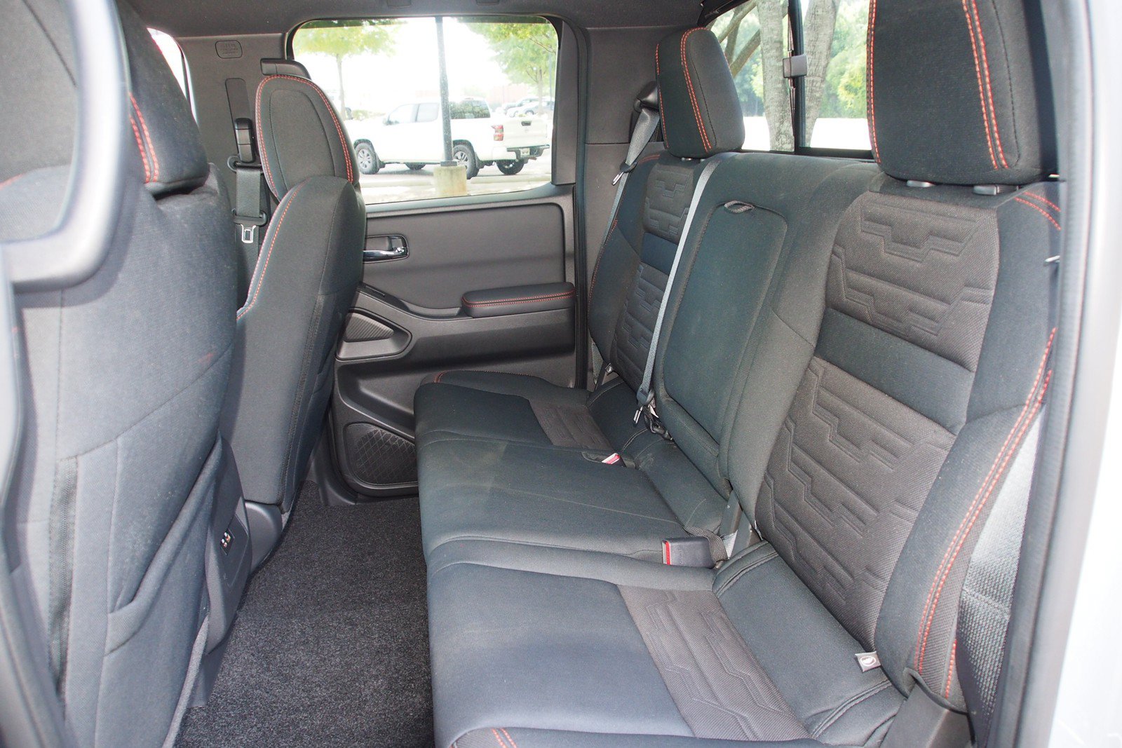 Used 2022 Nissan Frontier Pro-X RWD image 18