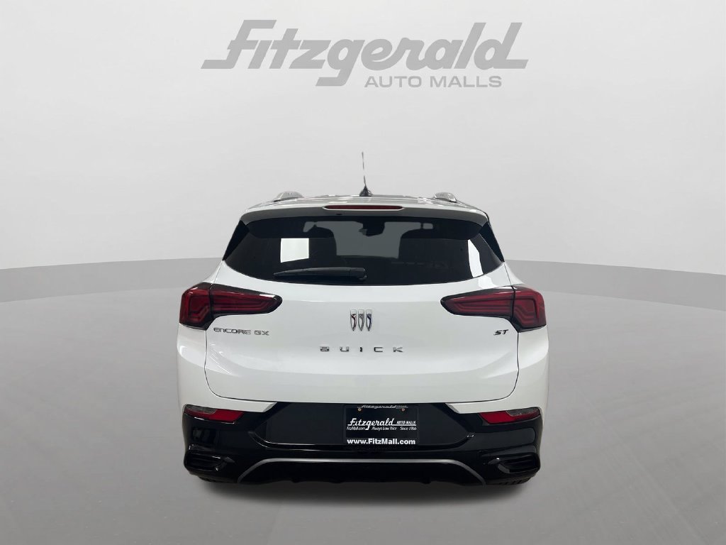 Used 2024 Buick Encore GX Sport Touring FWD image 4