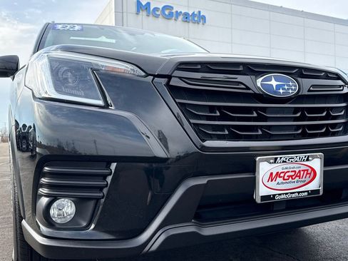 Used 2022 Subaru Forester Premium image 13