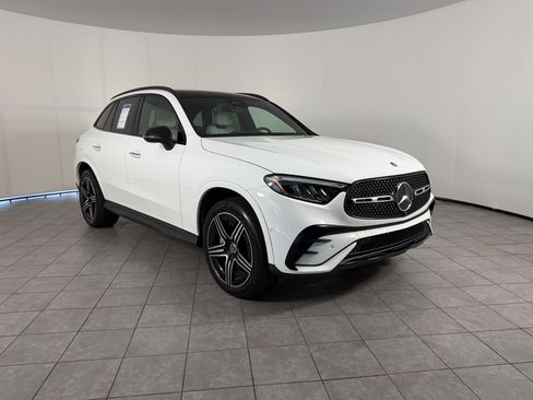 Used 2024 Mercedes-Benz GLC 300 4MATIC image 7