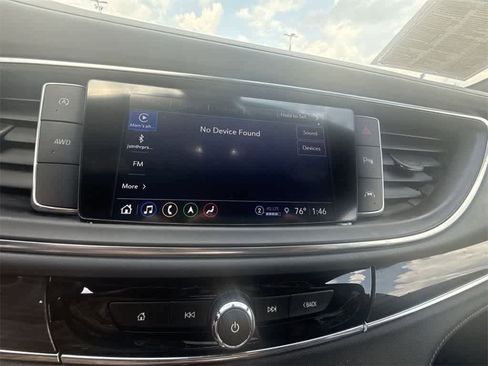 Used 2023 Buick Enclave Essence image 32