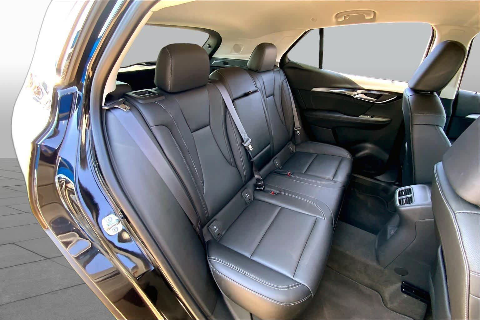 Certified 2025 Buick Envision Preferred AWD/4WD image 20