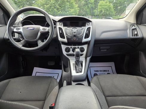 Used 2014 Ford Focus SE FWD image 34