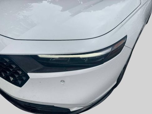Used 2023 Honda Accord EX-L image 7