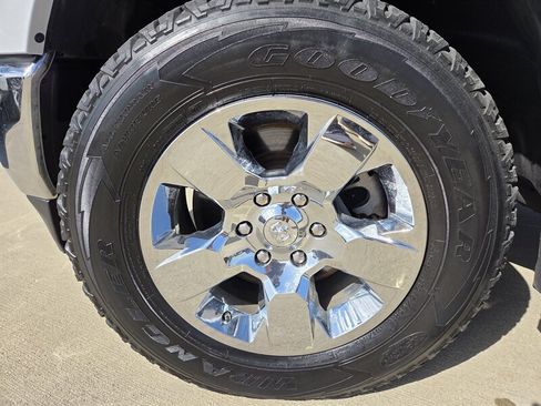 Used 2021 RAM 1500 Big Horn AWD/4WD image 9