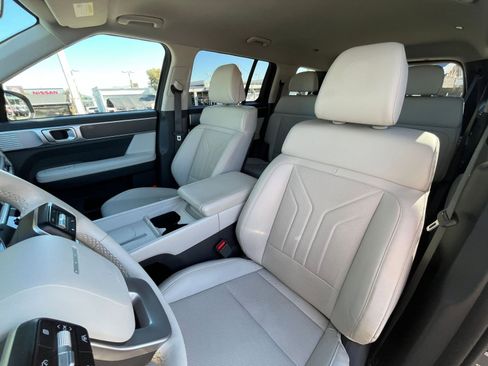 Used 2025 Hyundai Santa Fe SEL image 38