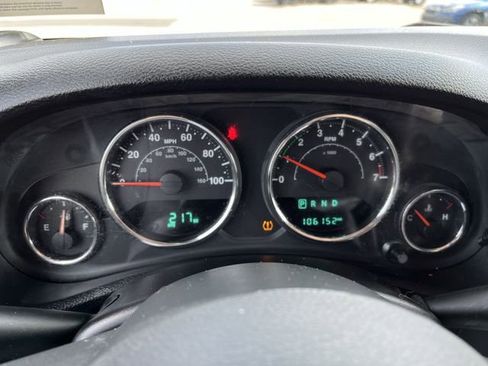 Used 2015 Jeep Wrangler Unlimited Sport w/ Quick Order Package 24S AWD/4WD image 12