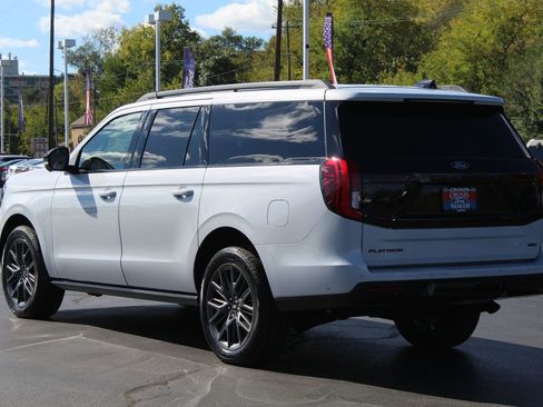 New 2025 Ford Expedition Max Platinum w/ Stealth Performance Package AWD/4WD image 5