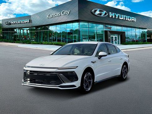New 2026 Hyundai Sonata SEL FWD image 1