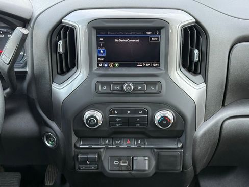 Used 2024 GMC Sierra 2500 Pro w/ Convenience Package image 18