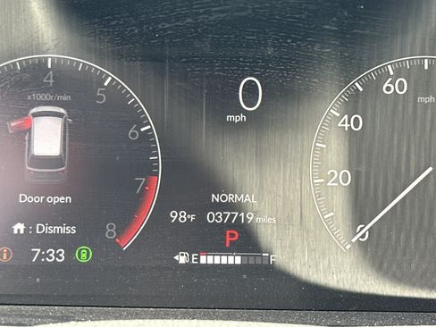 Used 2025 Honda Odyssey Elite image 22