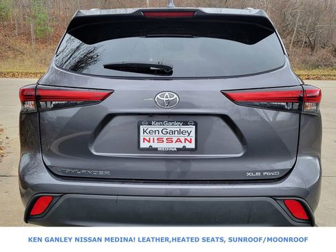 Used 2023 Toyota Highlander L image 4