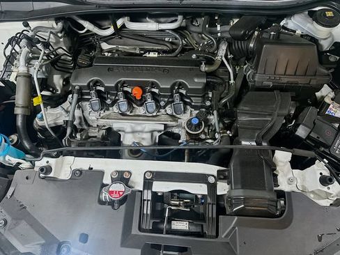 Used 2020 Honda HR-V LX image 31