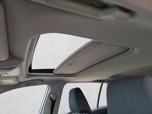 Used 2019 Toyota RAV4 XLE image 19