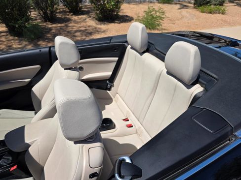 Used 2020 BMW 230i Convertible w/ Premium Package RWD image 9