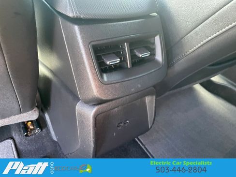 Used 2024 Chevrolet Equinox EV RS FWD image 41