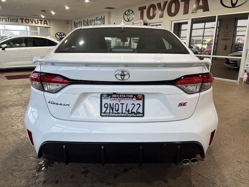 Certified 2025 Toyota Corolla SE image 9