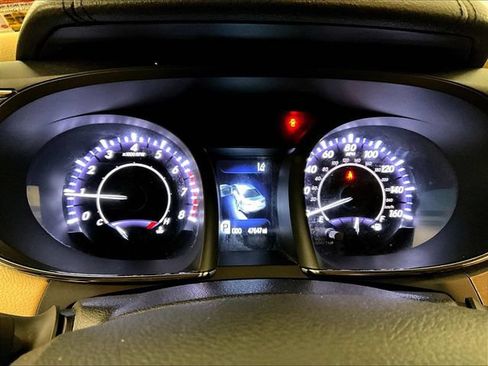 Used 2017 Toyota Avalon XLE Premium w/ All Weather Liner Package FWD image 19
