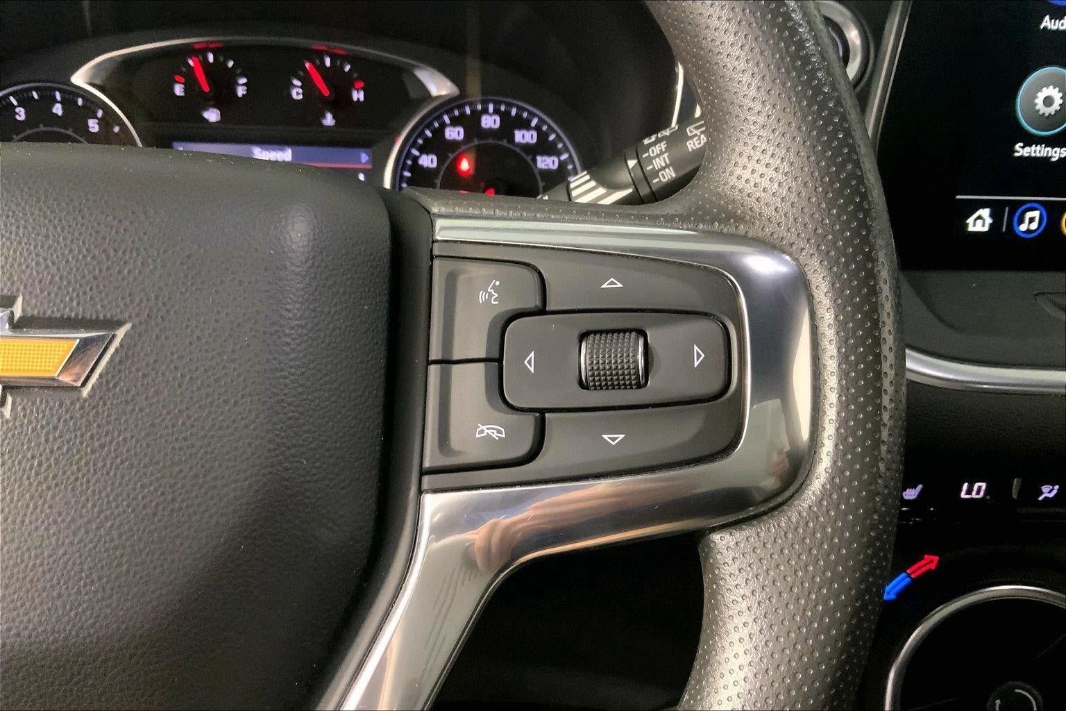 Used 2024 Chevrolet Blazer LT w/ Convenience Package FWD image 18