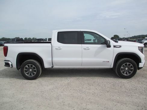New 2026 GMC Sierra 1500 AT4 w/ AT4 Premium Package AWD/4WD image 3
