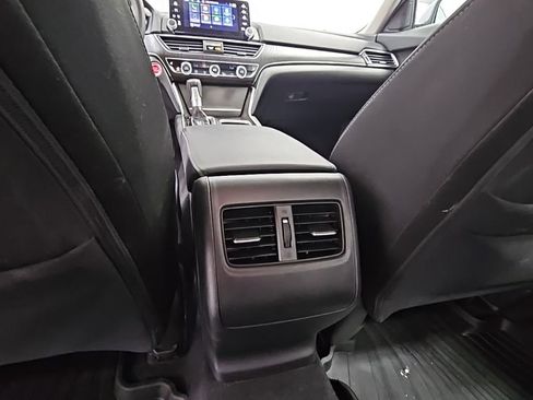 Used 2020 Honda Accord EX image 32